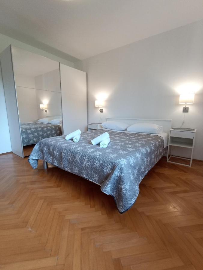 Apartment 70 M From The Beach Podgora Exterior photo